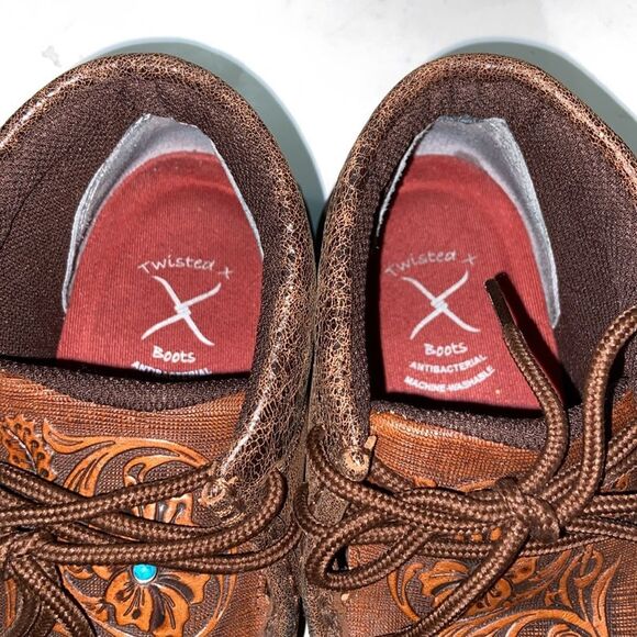 Twisted X Embroidered Brown Leather Shoes with Turquoise Details - Picture 6 of 10